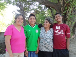 Miriam with boys in La Chureca